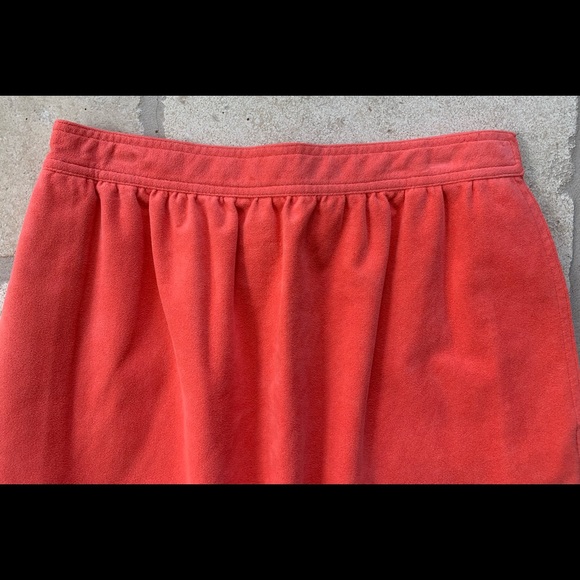 80s Vintage Saks Fifth Avenue UltraSuede Skirt Set - Picture 4 of 16
